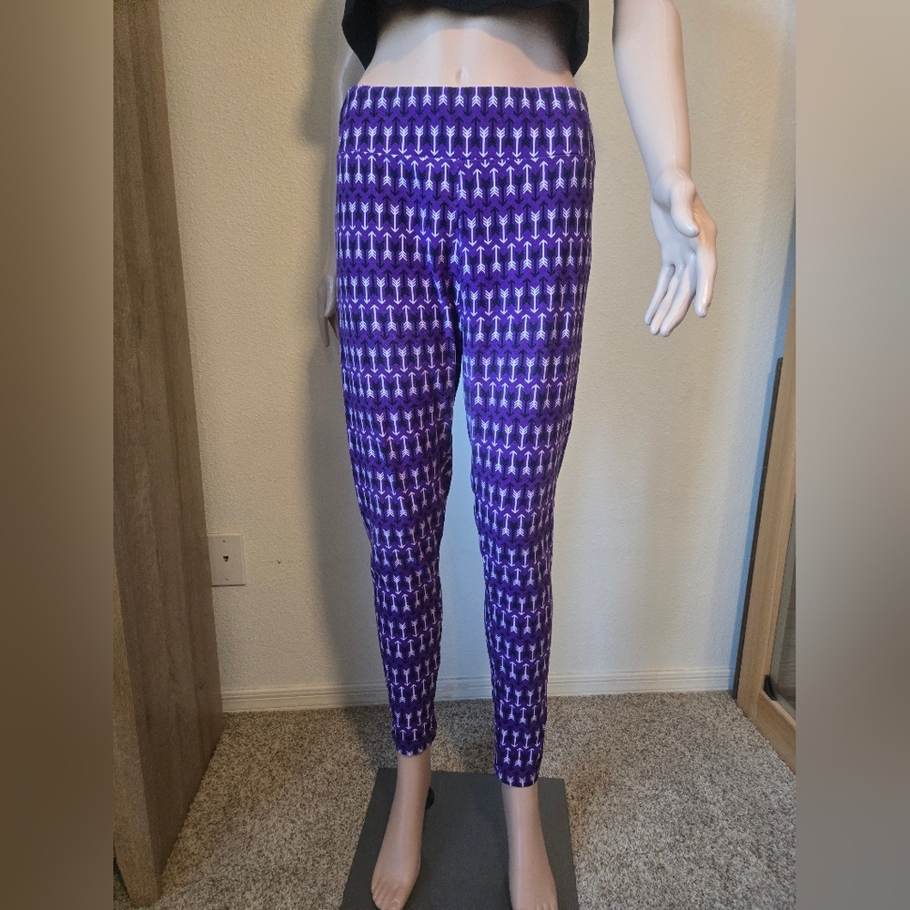 LuLaRoe Purple Patterned Leggings